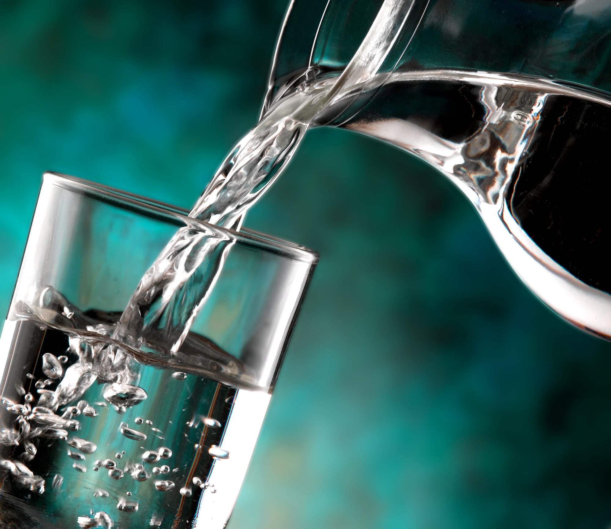 Za pomoč pri prebavi je mineralna voda odlična rešitev